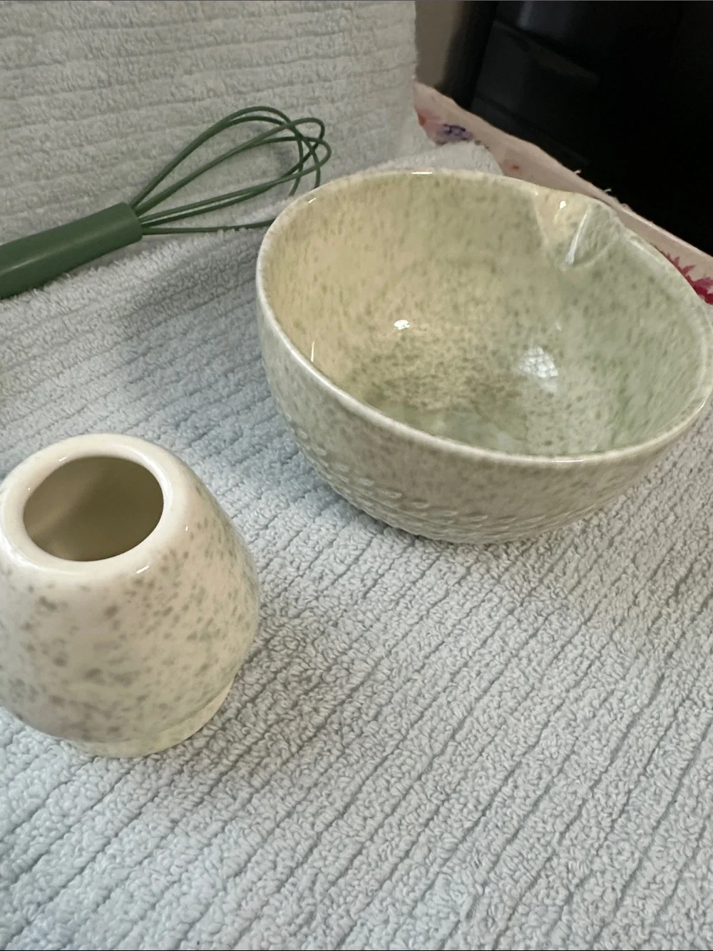 Yabercha sage green